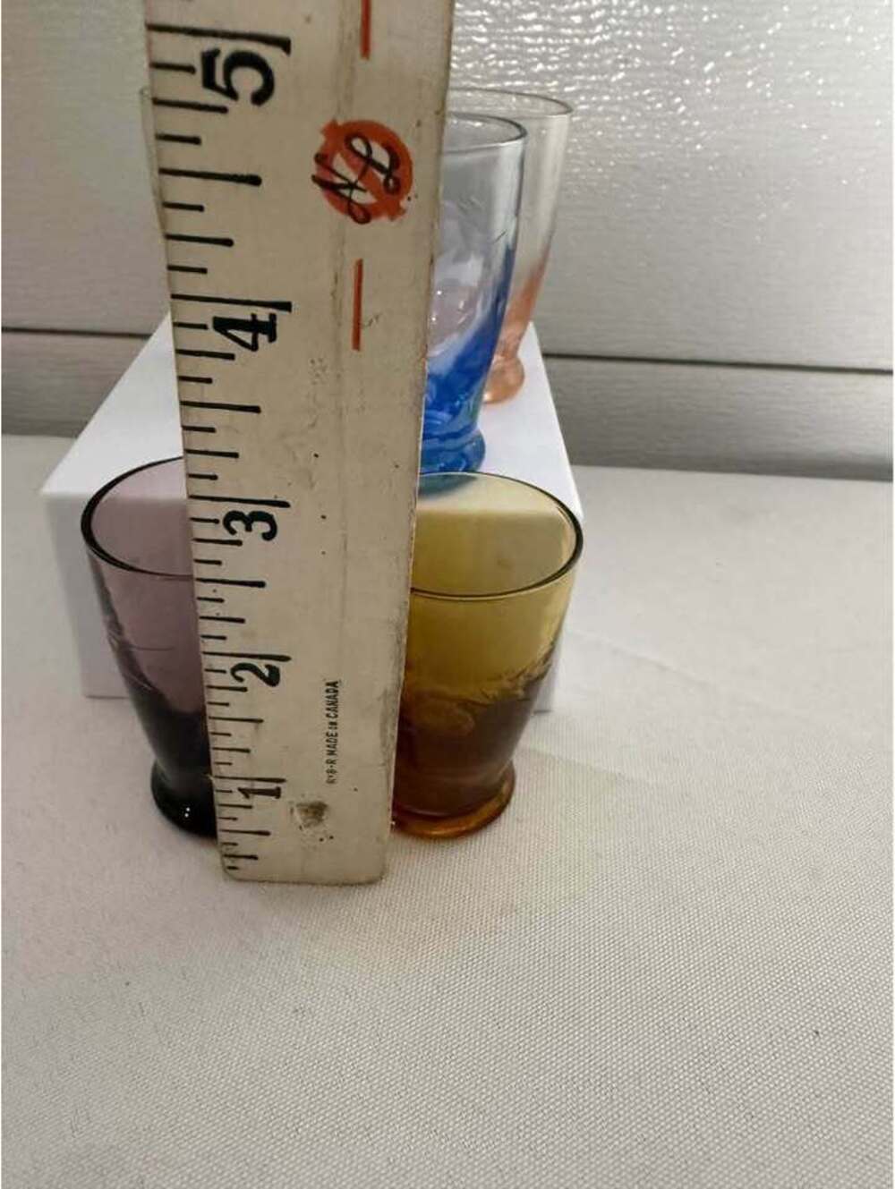 Set of 5 Vintage Etched Multi-Color Glass shot glasses - Picture 8 of 8